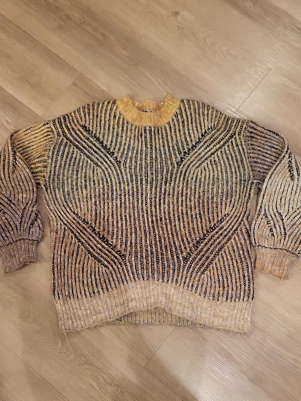 BKE Multicolor Metallic Ribbed Crewneck Sweater - Gold, Black, Cream